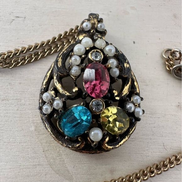 Vintage Regency Revival Filigree And Rhinestone Dainty Necklace - Picture 4 of 7